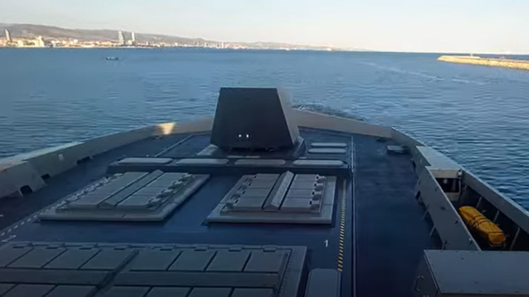 Εντυπωσιακό βίντεο από τον απόπλου της φρεγάτας Κίμων από Λιμένα Λεμεσού