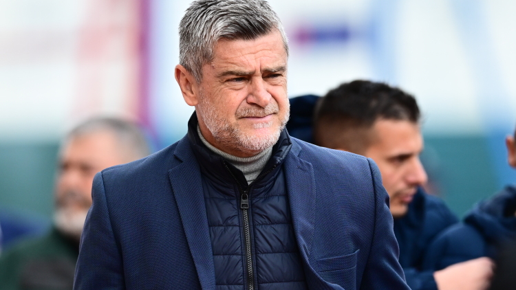 Τέλος ο Δερμιτζάκης από τον Πανιώνιο: «Χαρίσαμε άκοπη άνοδο στην Καλαμάτα», αναφέρει η ανακοίνωση 