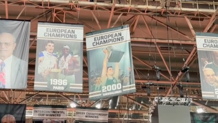 Παναθηναϊκός: Ποιο λάβαρο κατέβηκε από το Telecom Center Athens, βίντεο με την στιγμή της... αποκαθήλωσης