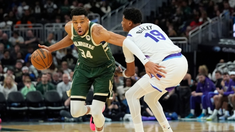 Μπακς - Τζαζ 113-99: Κορυφαίος Γιάννης κρατά... ζωντανό το Μιλγουόκι