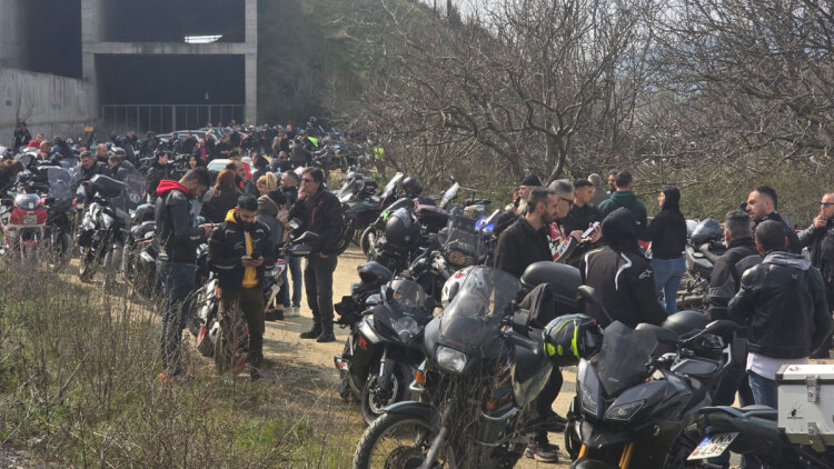 Τρία χρόνια από την τραγωδία στα Τέμπη: Αγώνας δρόμου και μοτοπορεία μνήμης για τα 57 θύματα, δείτε εικόνες και βίντεο