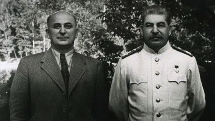 Ο Στάλιν, οι απάνθρωπες συνθήκες των γκουλάγκ και το απίστευτο περιστατικό στην προσφυγική Κοινότητα του Κώστα Λουλέ στη Φλορίκα