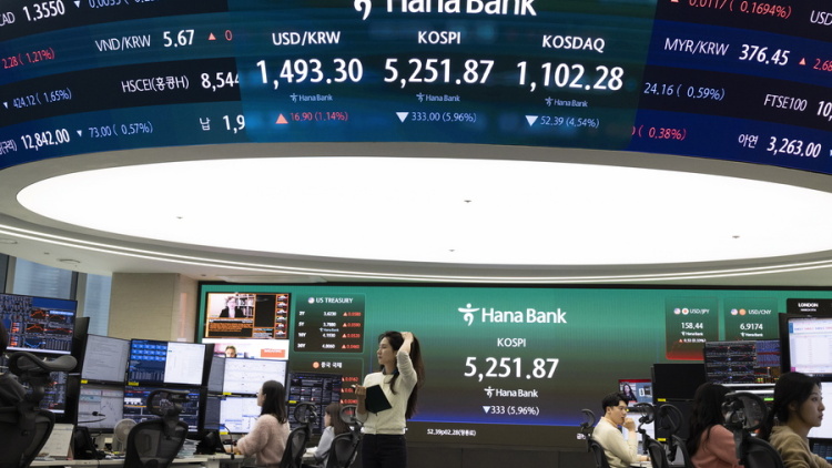 Το ράλι του πετρελαίου βυθίζει τα χρηματιστήρια, βαριές απώλειες από την Ασία έως την Ευρώπη