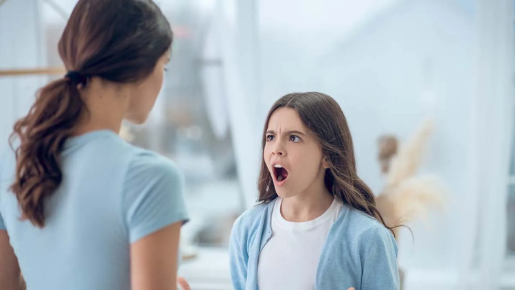 Βιταμίνες και μέταλλα «ηρεμούν» τους θυμωμένους εφήβους