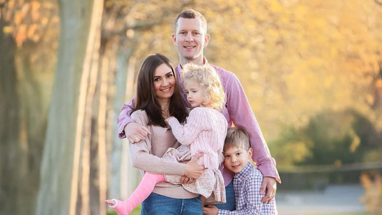 Μητέρα σκότωσε τα δύο παιδιά της και αυτοκτόνησε ενώ ο σύζυγός της έλειπε σε επαγγελματικό ταξίδι στη νότια Αμερική