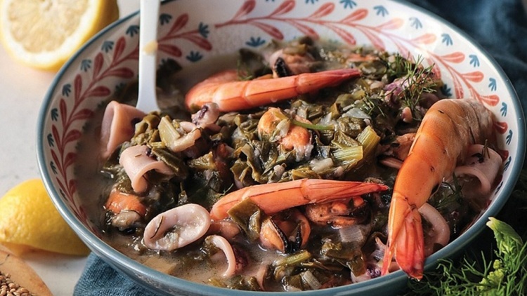 10 πεντανόστιμες σαρακοστιανές συνταγές για την κατσαρόλα