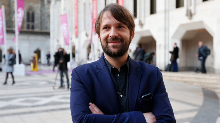 Χτυπήματα μέσα στο κρύο, ταπείνωση και απειλές μέχρι και για απέλαση: Οι καταγγελίες για τον σεφ του Noma που απάντησε πως έχει αλλάξει πλέον