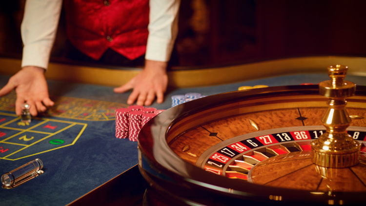 Πάνω από 16 εκατ. ευρώ τα κέρδη του κυκλώματος παράνομου τζόγου - Οι «πράκτορες», οι «τεχνικοί» και τα 37 καταστήματα