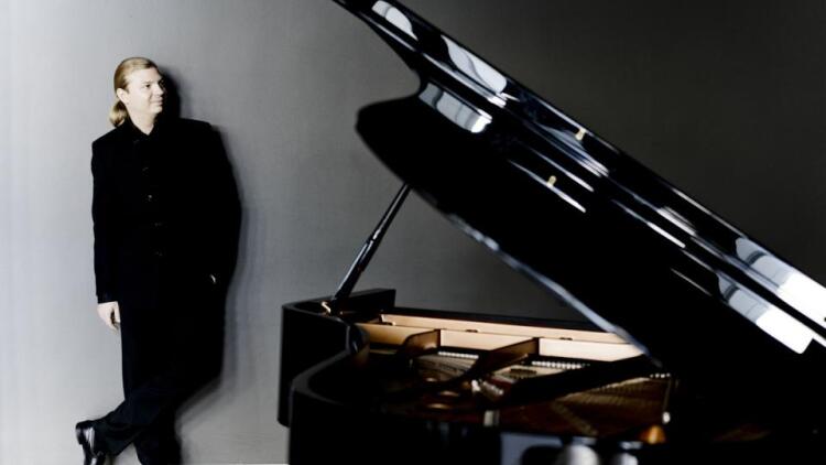 Ντένις Κοζούχιν: Ο κορυφαίος Ρώσος πιανίστας παίζει όλα τα Κονσέρτα του Ραχμάνινοφ στο Μέγαρο Μουσικής Αθηνών