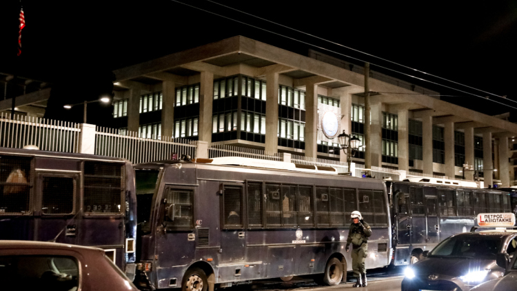 Αποκαταστάθηκε η κυκλοφορία στο κέντρο της Αθήνας μετά τη συγκέντρωση και την πορεία του ΚΚΕ για την Κούβα