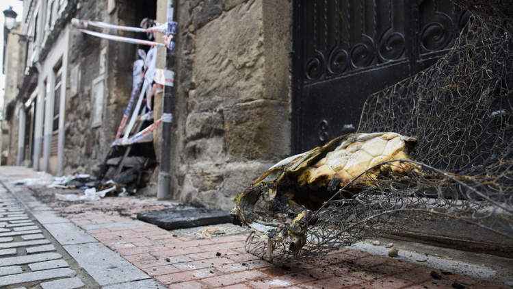 Ισπανία: Τρεις νεκροί και τέσσερις τραυματίες σε πυρκαγιά σε κτίριο