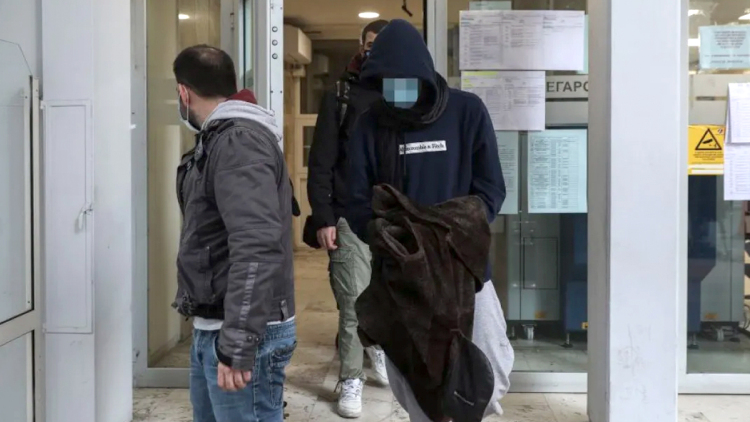 Το φονικό στις Σπέτσες το 2020 που δηλώθηκε ως τροχαίο, σήμερα η απολογία του 27χρονου γιου καθηγητή του ΕΜΠ