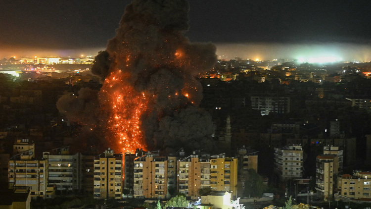 Μαζική επίθεση στο Ισραήλ από τη Χεζμπολάχ με 100 ρουκέτες - Οι τρεις όροι του Πεζεσκιάν για να σταματήσει ο πόλεμος
