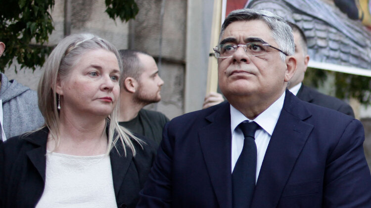 Στη φυλακή η Ελένη Ζαρούλια, καταδικάστηκε και σε δεύτερο βαθμό με πέντε χρόνια για τη Χρυσή Αυγή