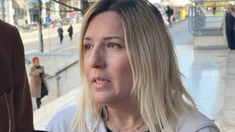 Δεν έκανε κόντρες, πάτησε γκάζι γιατί τον πίεζε ένα αυτοκίνητο και νευρίασε, λέει η αδελφή του 27χρονου που παρέσυρε και σκότωσε 25χρονο στη Θεσσαλονίκη