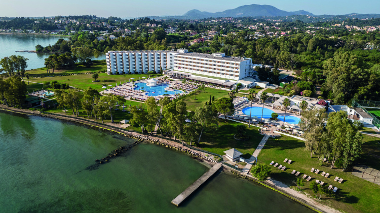 Πασχαλινή απόδραση στην Κέρκυρα με φιλοξενία πέντε αστέρων
