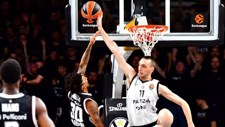 Euroleague: «Διπλό» της Παρτίζαν στη Μπολόνια, πώς διαμορφώνεται η βαθμολογία πριν τους αγώνες των αιωνίων 