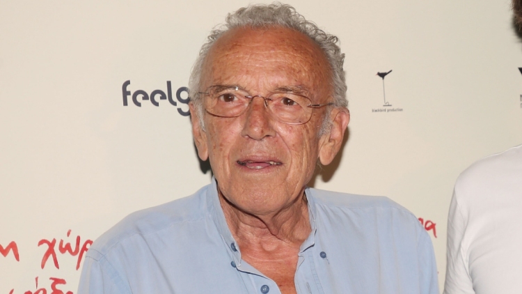 Συγκίνηση στην κηδεία του Γιώργου Πανουσόπουλου