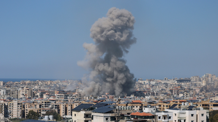 «Θα γεμίσουμε τον Περσικό με το αίμα των εισβολέων» λέει το Ιράν - Αν ο Λίβανος δεν σταματήσει τη Χεζμπολάχ θα τον καταλάβουμε και θα το κάνουμε εμείς, προειδοποιεί το Ισραήλ