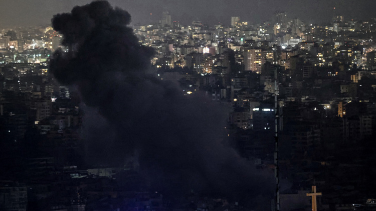 Το Ισραήλ σφυροκοπά υποδομές της Χεζμπολάχ στον Λίβανο και ιρανικές πυρηνικές εγκαταστάσεις, η Τεχεράνη ξαναχτύπησε βάση στο Ιράκ, έξι Γάλλοι στρατιώτες τραυματίες, βίντεο