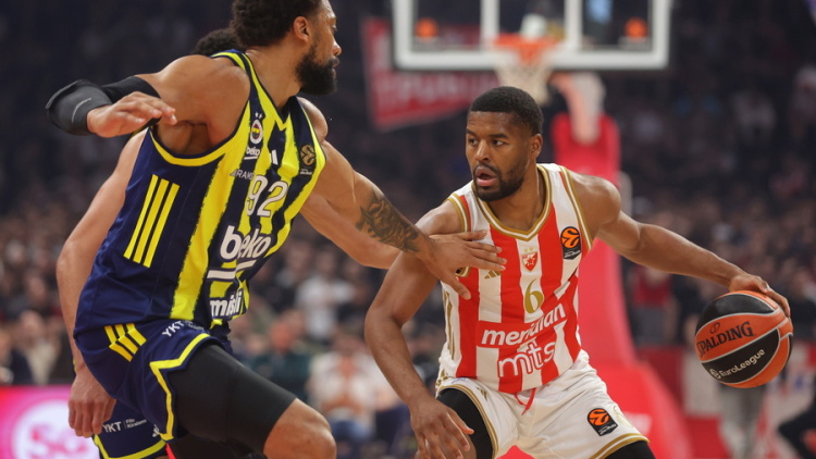 Ερυθρός Αστέρας - Φενέρ 79-73: Οι Σέρβοι έβαλαν τέλος στο σερί 19 νικών των Τούρκων και ελπίζουν σε εξάδα στη Euroleague 