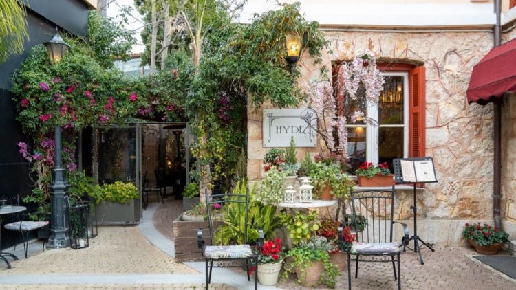 Hyde: Νέο μενού με φρέσκιες πρώτες ύλες και μεσογειακό αέρα, στο all day της Κηφισιάς