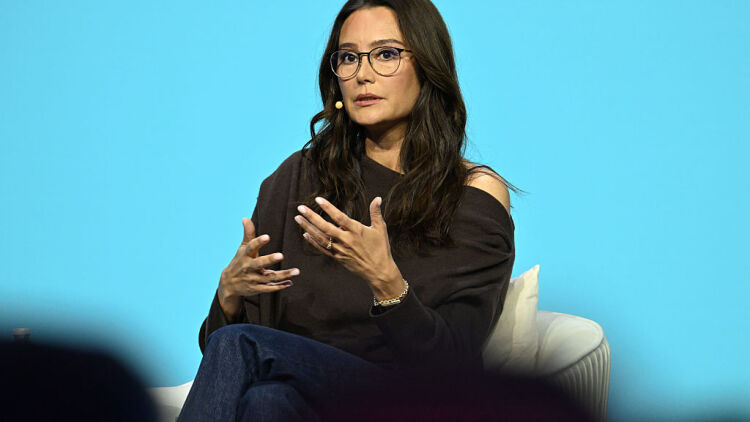 Emma Heming Willis: Ιδρύει φιλανθρωπικό ταμείο για τους φροντιστές ατόμων με νευροεκφυλιστικές ασθένειες
