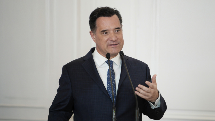 «Ραν ταν Πλαν» αποκαλεί ο Άδωνις Γεωργιάδης τον Ανδρουλάκη μετά τη διαγραφή Κωνσταντινόπουλου