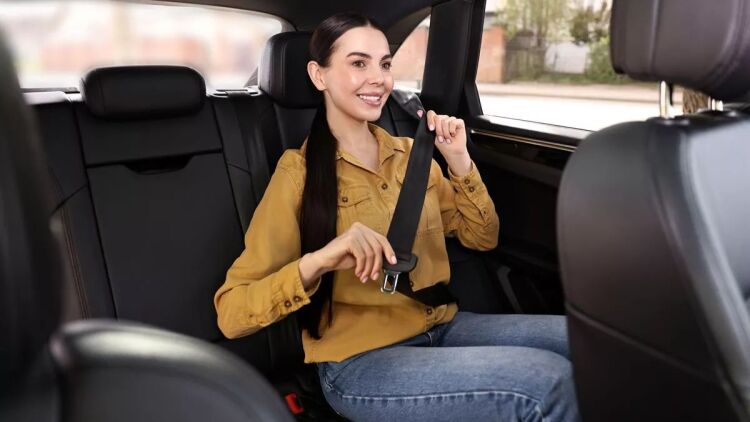 Πόσα πληρώνεις αν οι πίσω δεν φορούν ζώνη;