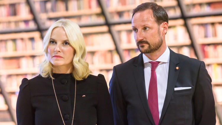 Πνευμονική Ίνωση: Ποια είναι η νόσος που απειλεί τη ζωή της πριγκίπισσας της Νορβηγίας, Μέτε – Μάριτ