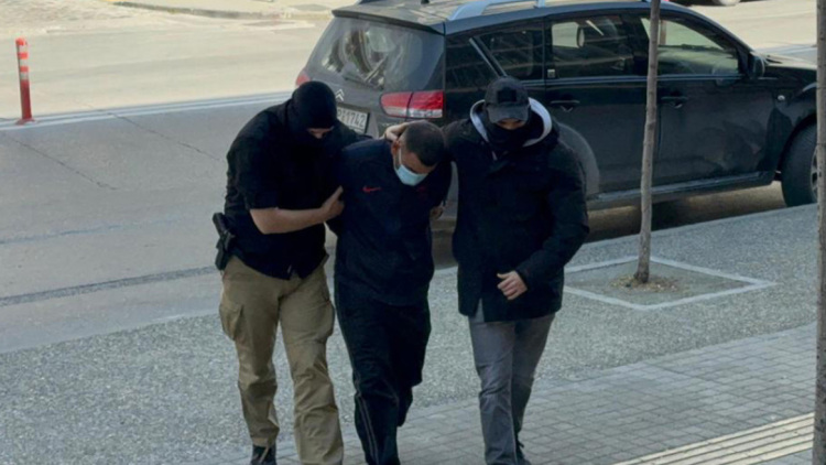 Σε ιδιώτη γιατρό για πρώτες βοήθειες έσπευσε ο 23χρονος που κατηγορείται για τη δολοφονία του 20χρονου στη Θεσσαλονίκη