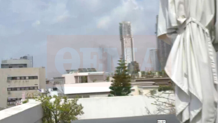 Χτύπημα στην καρδιά του Τελ Αβίβ, σε απόσταση αναπνοής από την κεντρική αγορά και τα μεγάλα ξενοδοχεία της μητρόπολης του Ισραήλ