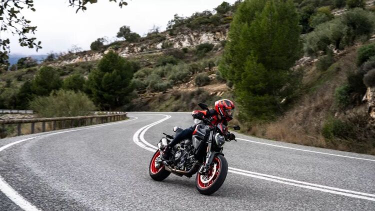 Άνοιξη και μοτοσικλέτα: 5+1 σημεία που πρέπει να προσέξουμε