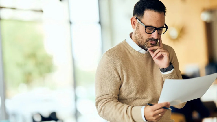 Γιατί η επιλογή ασφαλιστικού πακέτου δεν πρέπει να γίνεται βιαστικά – Πριν υπογράψετε, ενημερωθείτε

