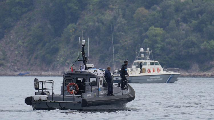 Σκάφος της Frontex βούλιαξε στο Καστελόριζο, δύο τραυματίες
