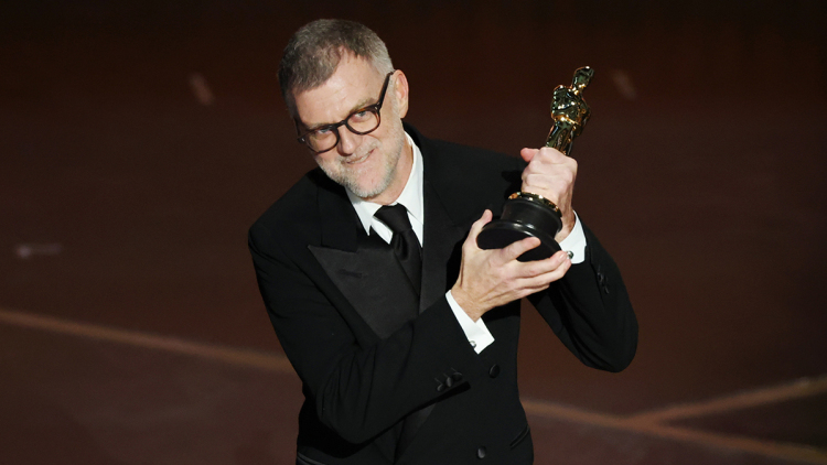 Ο Πολ Τόμας Άντερσον κέρδισε το πρώτο του Όσκαρ και το αφιέρωσε στα παιδιά του