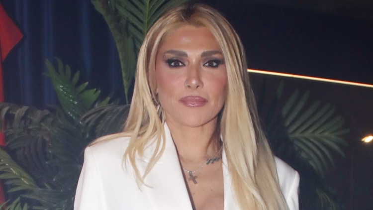 Το μήνυμα της Αγγελικής Ηλιάδη μετά τις καταγγελίες για κακοποίηση από τον Μπάμπη Λαζαρίδη: Μιλάμε χωρίς φόβο, ντροπή και ενοχές