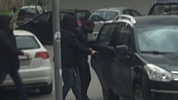 Τραύματα σε κεφάλι, κορμό και άκρα στην ιατροδικαστική του 23χρονου που προφυλακίστηκε για τη δολοφονία 20χρονου στην Καλαμαριά