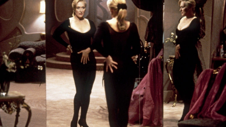 Η τυραννία της ομορφιάς: Τι γίνεται όταν γυναίκες ασκούν πίεση σε άλλες σε θέματα ομορφιάς;