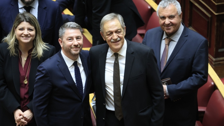 Ο Πάρις Κουκουλόπουλος εξελέγη πέμπτος Αντιπρόεδρος της Βουλής με ευρεία πλειοψηφία