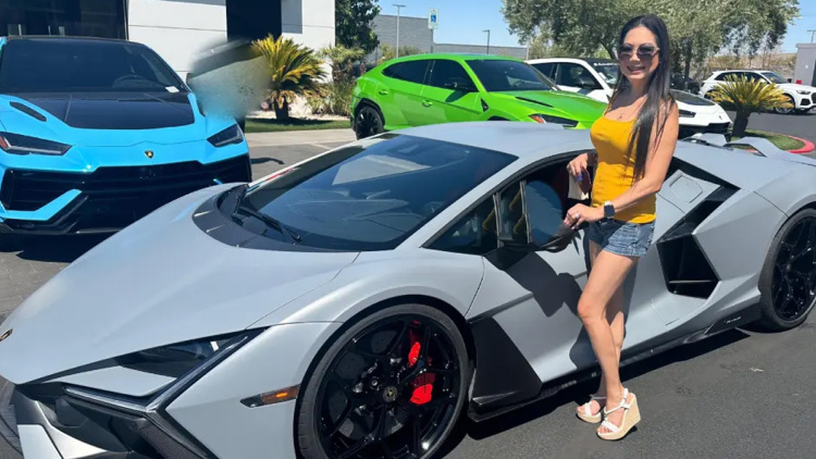 Η «βασίλισσα των καλλιστείων» που εξαπάτησε επενδυτές στις ΗΠΑ: Άρπαξε 8 εκατ. ευρώ για πολυτελή ζωή και καζίνο