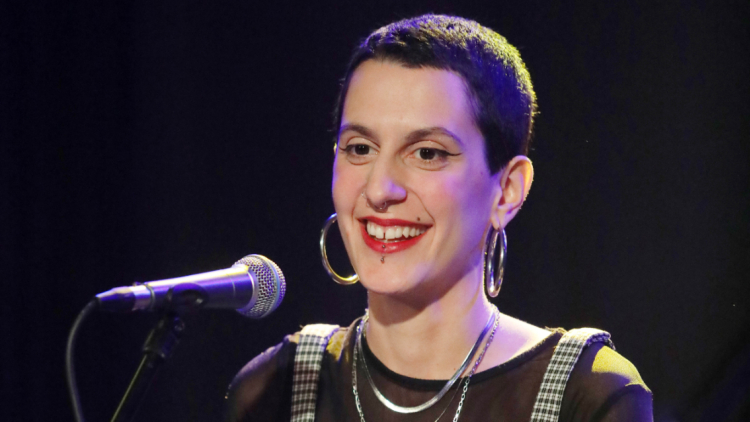 Μαριάνα Κατσιμίχα: Το viral τραγούδι της αλλάζει τίτλο έπειτα από επιθυμία του γιου του Μάνου Χατζιδάκι