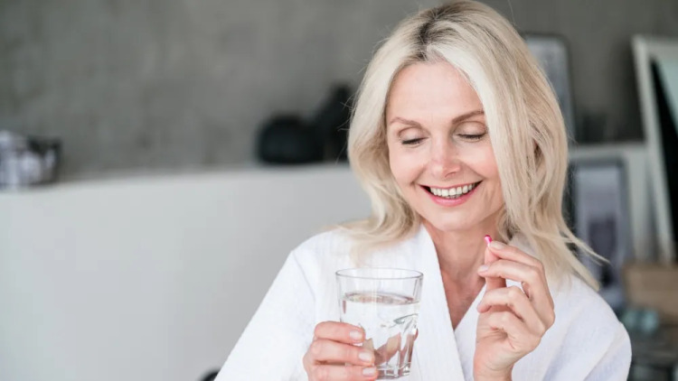 Ελληνίδα ερευνήτρια μιλά για το προσιτό συμπλήρωμα που «νικά» τον πόνο της οστεοαρθρίτιδας γονάτου
