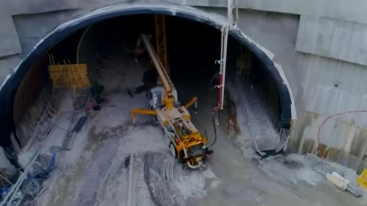 Προβλήματα για τη μεγαλύτερη σιδηροδρομική σήραγγα της Ευρώπης: Έπεσαν έξω σε κόστος κατά 40% από τις αρχικές προβλέψεις