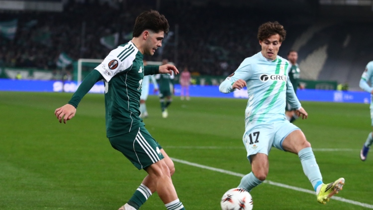 Αθλητικές μεταδόσεις: Πού θα δείτε σήμερα τις ευρωπαϊκές μάχες Παναθηναϊκού, ΑΕΚ και το Ολυμπιακός-Μπασκόνια