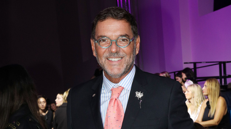 Έφοδος του ελληνικού FBI στην γκαλερί του Γιώργου Τσαγκαράκη στο Κολωνάκι, βρέθηκαν πλαστοί πίνακες