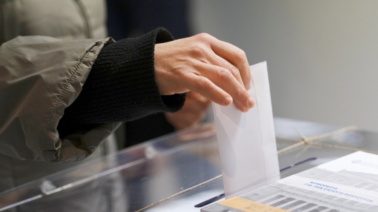 Η «ακτινογραφία» των τελευταίων δημοσκοπήσεων: Άνοδος για ΝΔ, ακούνητο το ΠΑΣΟΚ, πέφτει η Κωνσταντοπούλου