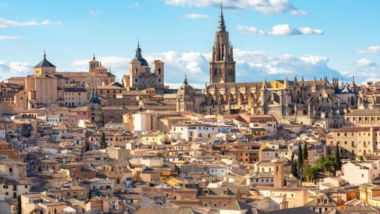 Τολέδο: Μεσαιωνική ατμόσφαιρα, παραμυθένια κάστρα, πολιτιστικοί θησαυροί