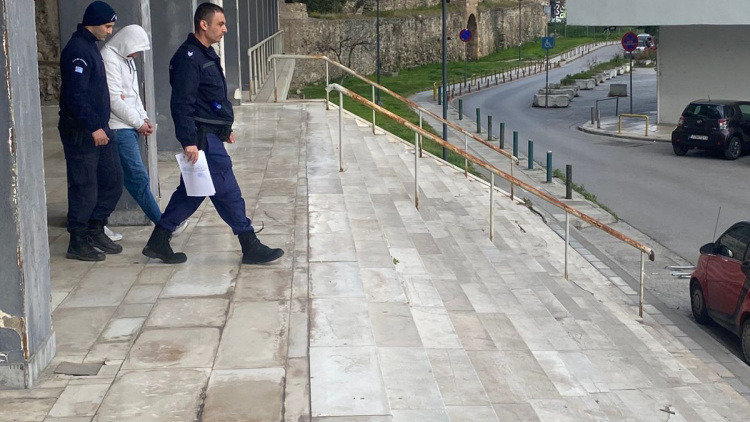 Ταυτοποιήθηκε και το δεύτερο άτομο που ήταν μαζί με τον 19χρονο και τον Κλεομένη το βράδυ της δολοφονίας του στην Καλαμαριά