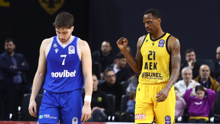 ΑΕΚ - Ηρακλής 100-87: «Καθάρισε» στην 4η περίοδο με κορυφαίο τον Νάναλι, βίντεο 